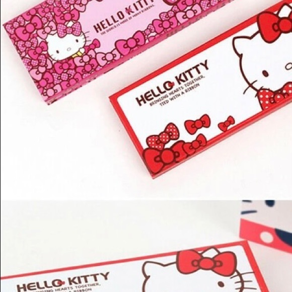 Hello Kitty pencil box with magnetic closure - Picture 3 of 3